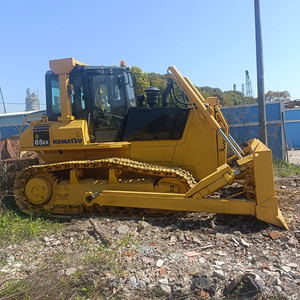 รถดันดินตีนตะขาบ Komatsu D65 EX มือสองจากญี่ปุ่น ใช้เครื่องยนต์ SAA6D114E ขนาดกลาง พร้อมริปเปอร์ สำหรับงานปรับระดับพื้นที่ก่อสร้าง - Product Image 6