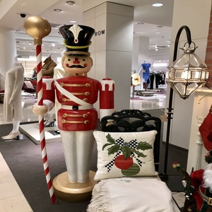 Sculpture en résine de fibre de verre <span class=keywords><strong>rouge</strong></span> <span class=keywords><strong>et</strong></span> verte en gros, décoration extérieure, <span class=keywords><strong>casse</strong></span>-<span class=keywords><strong>noisette</strong></span> de Noël en résine, statue de soldat - Product Image 3