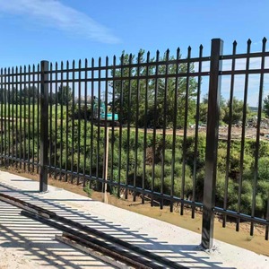 Valla de Jardín Galvanizada con Collarín Metálico, Soldada, de 3 Pies de Altura, Precio de Fábrica, Valla de Jardín con Parte Superior Plana - Product Image 2