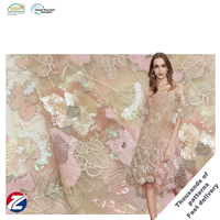 Tissu en maille brodée de paillettes en polyester 100% glamour style ripstop avec caractéristique organique et motif floral