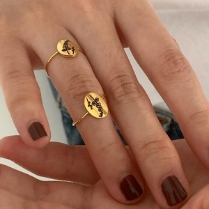 Anillo fino <span class=keywords><strong>de</strong></span> acero inoxidable para mujer, sortija <span class=keywords><strong>de</strong></span> oro sólido <span class=keywords><strong>de</strong></span> 18k con flor <span class=keywords><strong>de</strong></span> nacimiento, sortija <span class=keywords><strong>de</strong></span> joyería <span class=keywords><strong>de</strong></span> regalo para cumpleaños y Día <span class=keywords><strong>de</strong></span> la madre - Product Image 2