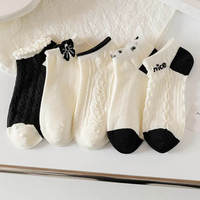 Chaussettes courtes en maille de coton doux avec logo personnalisé, décor ours 3D, mignonnes, tricotées, pour femmes, usage quotidien, coupe basse, OEM ODM