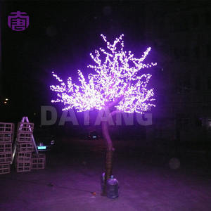 Árbol de Luz LED con Flores de Cerezo Brillantes y Coloridas para Decoración de Centros Comerciales, Plazas y Festivales en Venta - Product Image 3