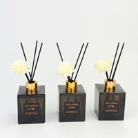 Diffuseur de parfum d'ambiance sans flamme personnalisable à l'huile essentielle de rose et aux notes boisées