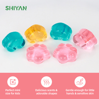 Mini barres de savon en gelée avec des formes personnalisées hypoallergéniques au parfum doux de baies pour les peaux sensibles