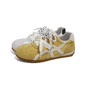 Baskets blanches plates pour femmes, collection Printemps 2026, confortables, légères, antidérapantes, en cuir véritable, style décontracté - Product Image 1