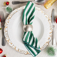 Assiettes de présentation rondes solides de 14 pouces, blanches/dorées, avec bordure gravée de style baroque, pour événements de mariage et fêtes