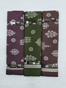 ผ้าซาตินทอแบบแคชเมียร์ลายเรียบ น้ำหนักปานกลาง ทนต่อคราบสกปรก ความกว้าง 58 นิ้ว สำหรับตัดเย็บชุดเดรส วัสดุงานแต่งงาน - Product Image 4