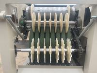 Éplucheur humide de conception hygiénique pour les pois chiches et le soja Machine électrique économe en énergie pour l'élimination de la peau des noix