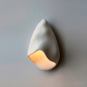Lámpara de Pared de Escultura Fluida Abstracta Vanguardista, Color Negro Brillante, Curva Biomórfica Irregular, Aplique de Pared LED, Minimalista y Futurista - Product Image 6