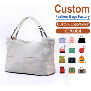 Sac fourre-tout souple en cuir pleine fleur avec chaîne, design patchwork, usine OEM/ODM personnalisée, sac à main décontracté pour femme - Product Image 1