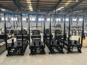 Tour de Pilates Reformer en aluminium noir Commercial Studio <span class=keywords><strong>V2M</strong></span> Plus avec support vertical - Product Image 6