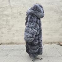 Nouveau Manteau Long en Fourrure de Renard Argenté Épais et Tendance 2025 avec Capuche
