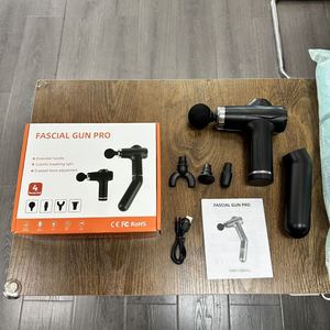 ปืนนวดฟาสเชียล โปร 6 ระดับความเร็ว แบตเตอรี่ 1000mAh ชาร์จผ่าน USB หัวนวด 4 แบบ สีเทา เขียว ดำ - Product Image 4