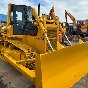 รถดันดินตีนตะขาบ Komatsu D68ESS มือสอง นำเข้าจากญี่ปุ่นแท้ น้ำหนัก 19.8 ตัน เครื่องยนต์ Cummins กำลัง 4.5 เมตร พร้อมหัวริปเปอร์ - Product Image 2