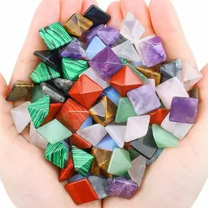 Камни из драгоценных камней, пирамида, кабошон, камни смешанного цвета, карман для большого пальца, резные кристаллы, чакра, для ювелирных изделий, Подарочная коллекция