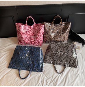 New Mỹ Châu Âu Phụ Nữ Của Thời Trang <span class=keywords><strong>Leopard</strong></span> Bò Ngựa Vằn In Túi Xách Trọng Lượng Nhẹ PVC Lớn Không Thấm Nước Kraft Tote Túi Cho Công Việc Mua Sắm - Product Image 1