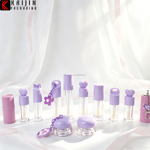 En stock : Tubes de brillant à lèvres personnalisés de 6 ml, tubes applicateurs de brillant à lèvres, flacons d'huile à lèvres, pots de crème, masques pour les lèvres et tubes de couleur pour les lèvres, ensemble avec porte-clés - Product Image 3