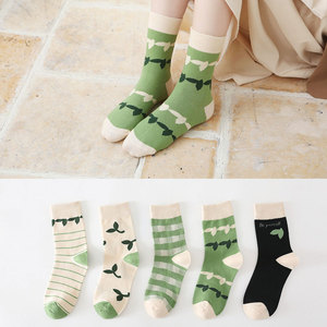 Chaussettes tubulaires en coton pour femmes, chaussettes à carreaux, Design de feuilles vertes, mode japonaise, pour adolescentes et filles, nouvelle collection automne - Product Image 3