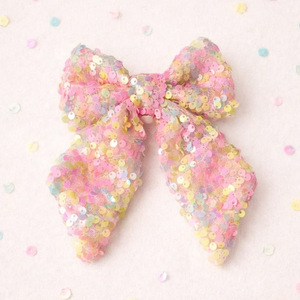 Pince à cheveux pour animaux de compagnie en lin avec nœud en sequins irisés faits à la main – Décoration mignonne style princesse pour séances photo de Noël pour chiens/chats - Product Image 1