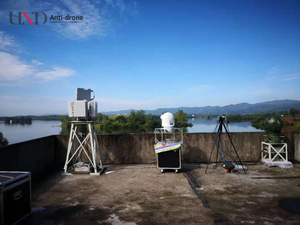 UND 360 도 보안 레이더 탐지 침입 경보 시스템 카메라 감시 C 밴드 1.2km 무인 항공기 감지 범위 - Product Image 4