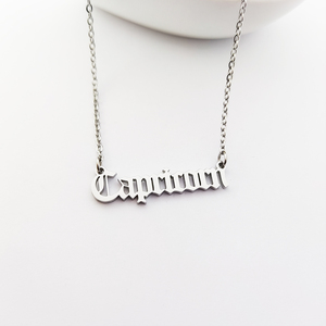 Nouveauté Collier Zodiaque Capricorne – Signe Astrologique de <span class=keywords><strong>Naissance</strong></span> – Lettre Omicron Iota – Anniversaire Horoscope Capricorne Gémeaux - Product Image 6