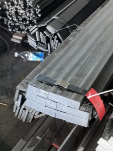 20 # hợp kim carbon phẳng thanh thép cán nóng để xây dựng cho các bộ phận máy móc Hàn/lắp ráp khung - Product Image 4