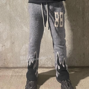 Pantalon évasé en mohair doux et tricoté sur mesure pour hommes – Fabricant de vêtements en mohair – Pantalon de survêtement évasé en mohair doux au toucher - Product Image 3