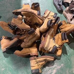 <strong>Factory</strong> Wholesale of Used American <strong>Brand</strong> Shoes, <strong>Second</strong>-hand Shoes, Work Boots, Outdoor Boots, Yellow Boots. - Product Image 3