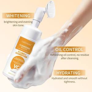 Espuma Limpiadora Profunda con Vitamina C de Marca Privada OEM, Limpiador Facial Suave e Iluminador para Piel Grasa, Control de Grasa con Glicerina, Marca Privada - Product Image 1