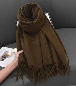 New autumn and winter scarf for <b>women</b>, featuring monochromatic dots and a <b>shawl</b> design inspired by the Maillard reaction - Product Image 3