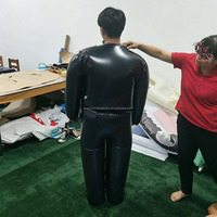 Divertissement de fête personnalisé costume de marche combinaison de saut gonflable en pvc pour la fête de mariage