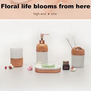 Durevole <span class=keywords><strong>Rosa</strong></span> Della Resina di Colore 5 Pezzi <span class=keywords><strong>Accessori</strong></span> per Il <span class=keywords><strong>Bagno</strong></span> <span class=keywords><strong>Set</strong></span> - Product Image 2