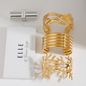Minimalist <b>Titanium</b> Steel Paperclip <b>Chain</b> Bracelet | Non-Tarnish Waterproof Unisex Punk Jewelry for European Streetwear Markets - Product Image 5