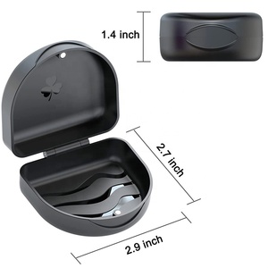Boîte en plastique magnétique en forme de U <span class=keywords><strong>pour</strong></span> protège-dents/aligneurs/retainers/guardien nocturne/attelles de morsure/grands appareils dentaires - Product Image 1