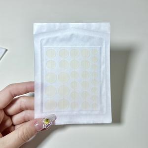 주간 하이드로 콜로이드 여드름 여드름 패치 여드름과 잡티를 덮는 얼굴과 피부를위한 초박형 스팟 패치 - Product Image 3