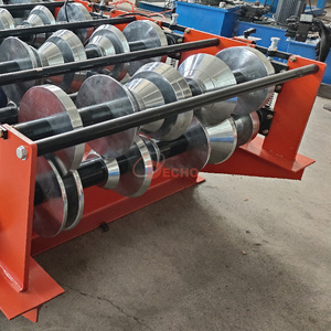 Il canale dell'arcareccio di forma quattro <span class=keywords><strong>In</strong></span> uno personalizzato profila la macchina per la produzione di arcarecci del canale della macchina per la formatura a freddo <span class=keywords><strong>In</strong></span> vendita - Product Image 5