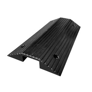 Rampa de protección de cables tipo puente Qingli'ao de 80x40cm, material de goma, almohadilla de umbral para gestión de cables en el suelo - Product Image 2