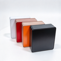 Boîte en métal carrée personnalisée à coins arrondis avec inserts en EVA pour l'emballage de cadeaux haut de gamme de bombes de bain, de vitamines, de bonbons et de souvenirs