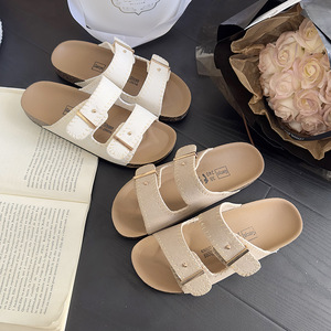 Chaussons d'hiver pour femmes et hommes, taille universelle, antidérapants, doux et chauds, chaussures d'intérieur pour l'hiver - Product Image 4