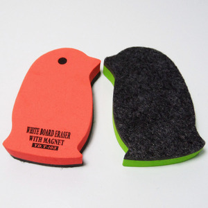 Gomme magnétique personnalisée en <span class=keywords><strong>feutre</strong></span> EVA pour tableau <span class=keywords><strong>blanc</strong></span>, motif pingouin, pour enfants, vente en gros, pas cher, pour bureau et école - Product Image 2