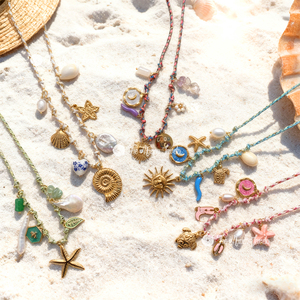 Muses Jewels Pendentif tendance en perle d'eau douce, plaqué or, en acier inoxydable inaltérable, avec breloque corde, coquillage et tortue de mer, thème océan et plage - Product Image 2