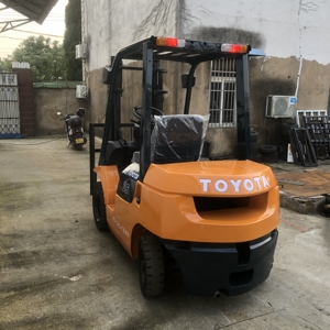 2.5 Ton <b>Forklift</b> Used Toyota FD25 <b>Forklift</b> Low Price 3 Ton Diesel <b>Forklift</b> Truck Farm Warehouse <b>Forklift</b> - Product Image 5