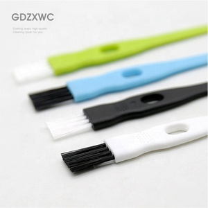 Produits de cuisine tendance : Grattoir ergonomique blanc à tête ronde 2-en-1 et brosse de nettoyage – Articles uniques et utiles - Product Image 6