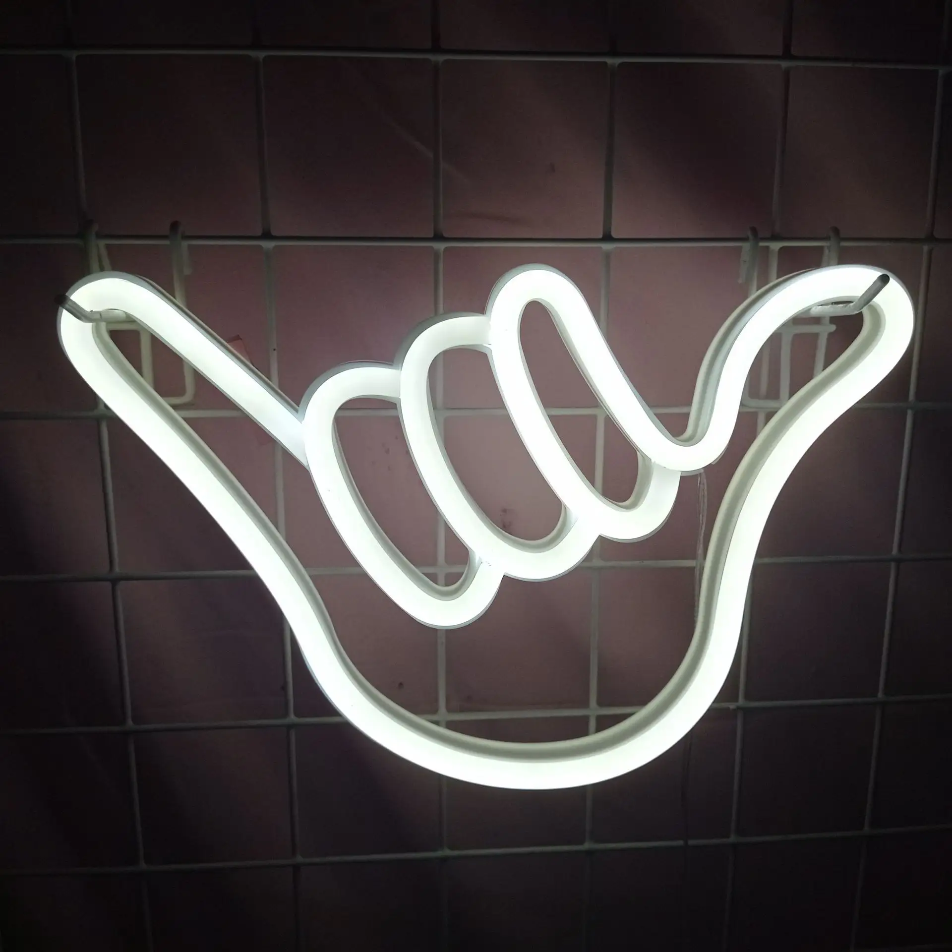 Manufacturers spot finger shape indoor neon signboard USB battery led lighting battery neon sign