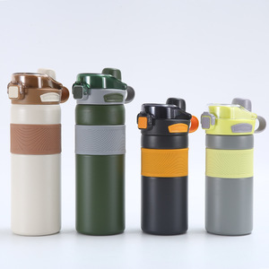 Botella de Agua Reutilizable de Gran Capacidad para Deportes y Viajes, Termo Aislado al Vacío con Pajita - Product Image 2