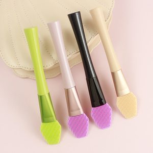 Brosse nettoyante visage en silicone pour un nettoyage en profondeur, exfoliant manuel en silicone pour masque facial, outils de nettoyage et de démaquillage - Product Image 1