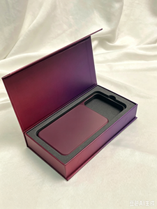 Cajas Rígidas Recicladas Ecológicas Personalizadas <span class=keywords><strong>con</strong></span> Logotipo en Relieve y Cierre Magnético <span class=keywords><strong>para</strong></span> Empaque de Regalos de Cosméticos y Cuidado de la Piel, <span class=keywords><strong>Caja</strong></span> de Perfume Tipo Cajón - Product Image 3