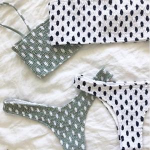 Maillot de bain micro bandeau grande taille pour femme avec tissu respirant à séchage rapide, bas de maillot dos nu en V, design imprimé sans couture - Product Image 2