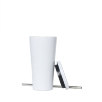 Tasse à café isotherme classique réutilisable de 560 ml en acier inoxydable 18/8 à double paroi avec revêtement céramique et paille intégrée
